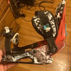 Ride Phenom snowboard bindings youth small.